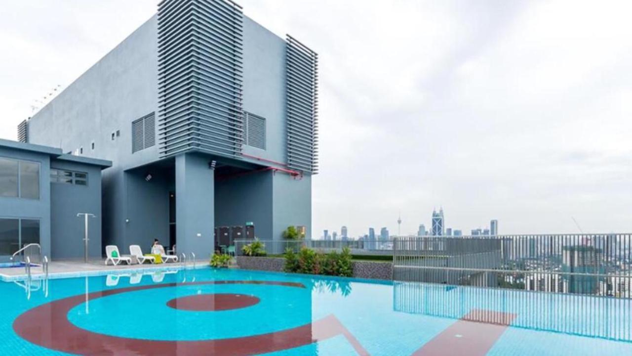 7 Mins Klcc Next To Hospital Gleneagle Apartment Kuala Lumpur Bagian luar foto